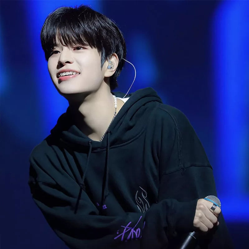 MOLETONS STRAY KIDS MANIAC (várias cores)