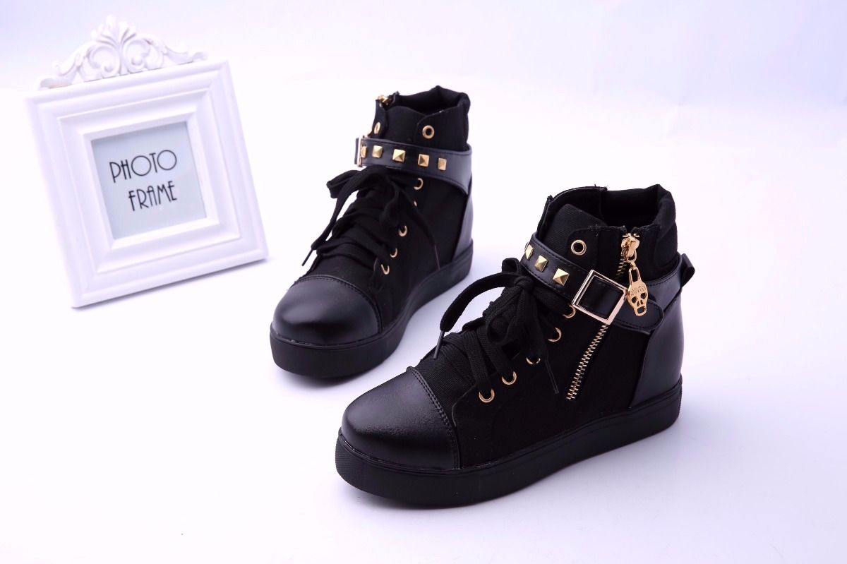BOTINHA FEMININA ROCKER (branca/preta)