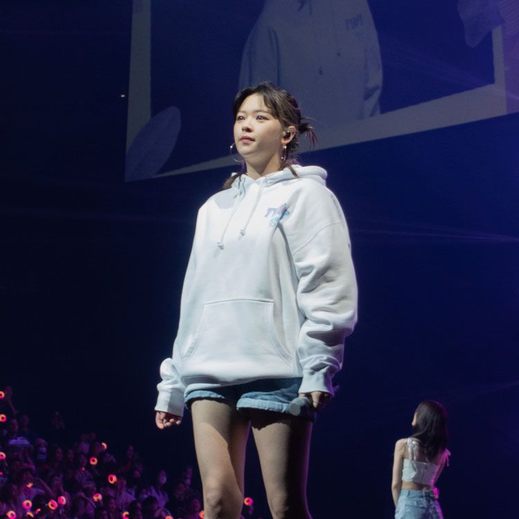TWICE 5TH WORLD TOUR READY TO BE SWEATSHIRTS