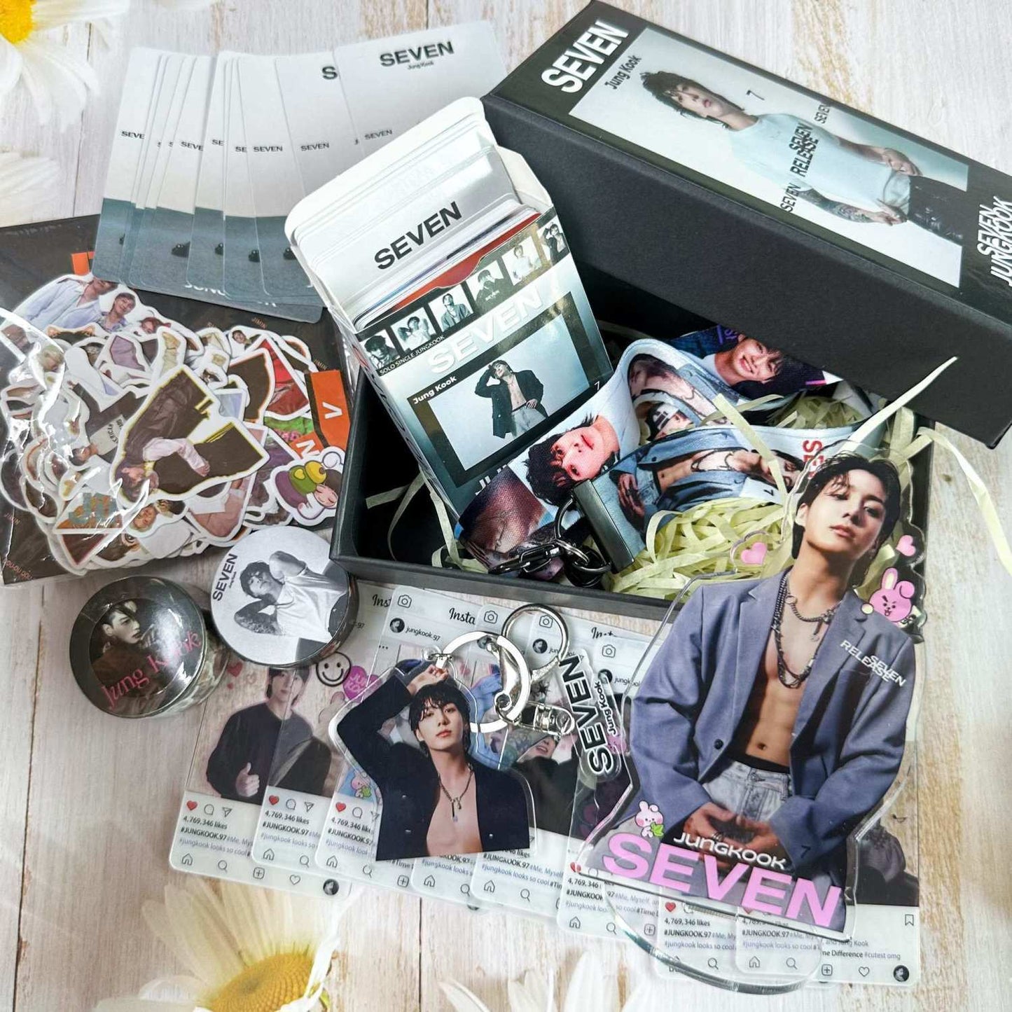 BOX JUNGKOOK SEVEN COM 159 PÇS (CAIXA PRESENTEÁVEL C/ VÁRIOS ITENS!✨)