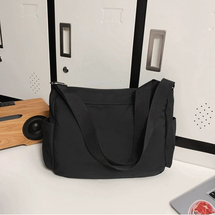 BOLSA BTS BT21 VÁRIOS MODELOS (preta e branca)