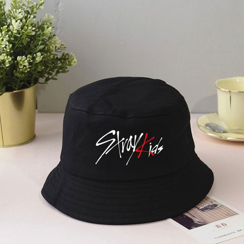 SOMBRERO DE PESCA DE STRAY KIDS (varios colores)