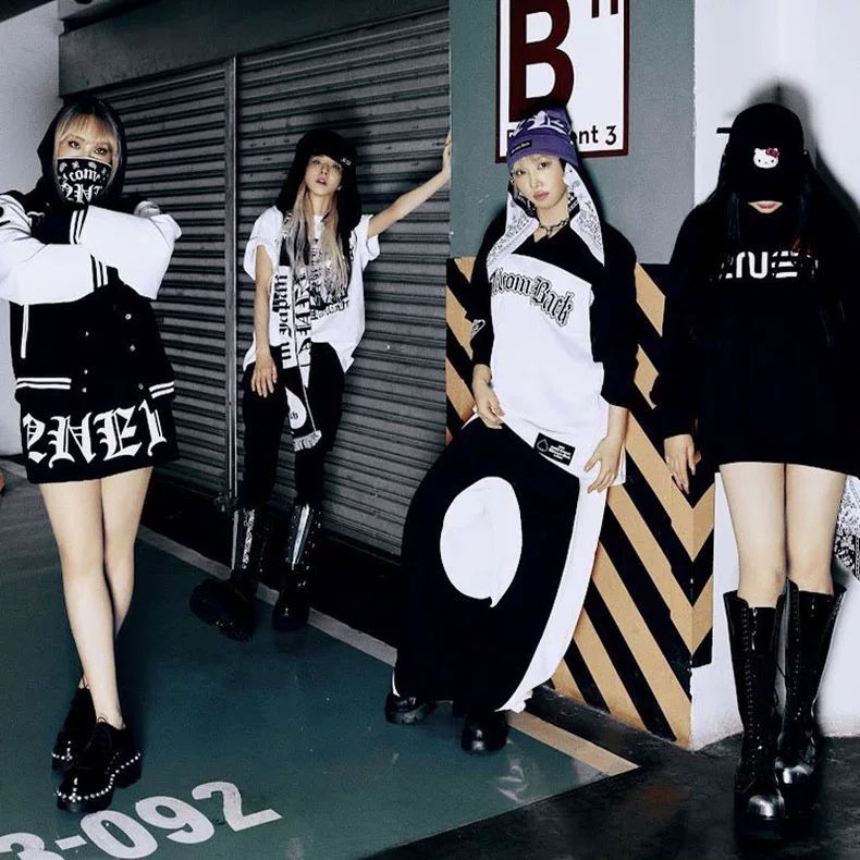 MOLETONS E CASACO COLLEGE 2NE1 WELCOME BACK