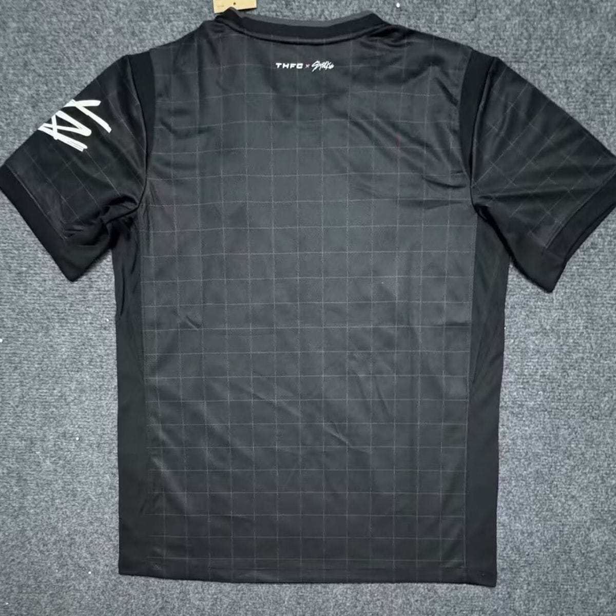 STRAY KIDS T-SHIRTS UP TO 100% COTTON