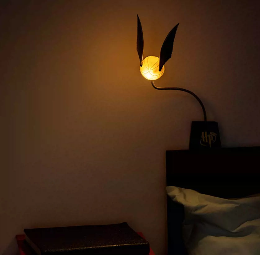 HARRY POTTER LUMINÁRIA LED PARA LEITURA POMO DE OURO