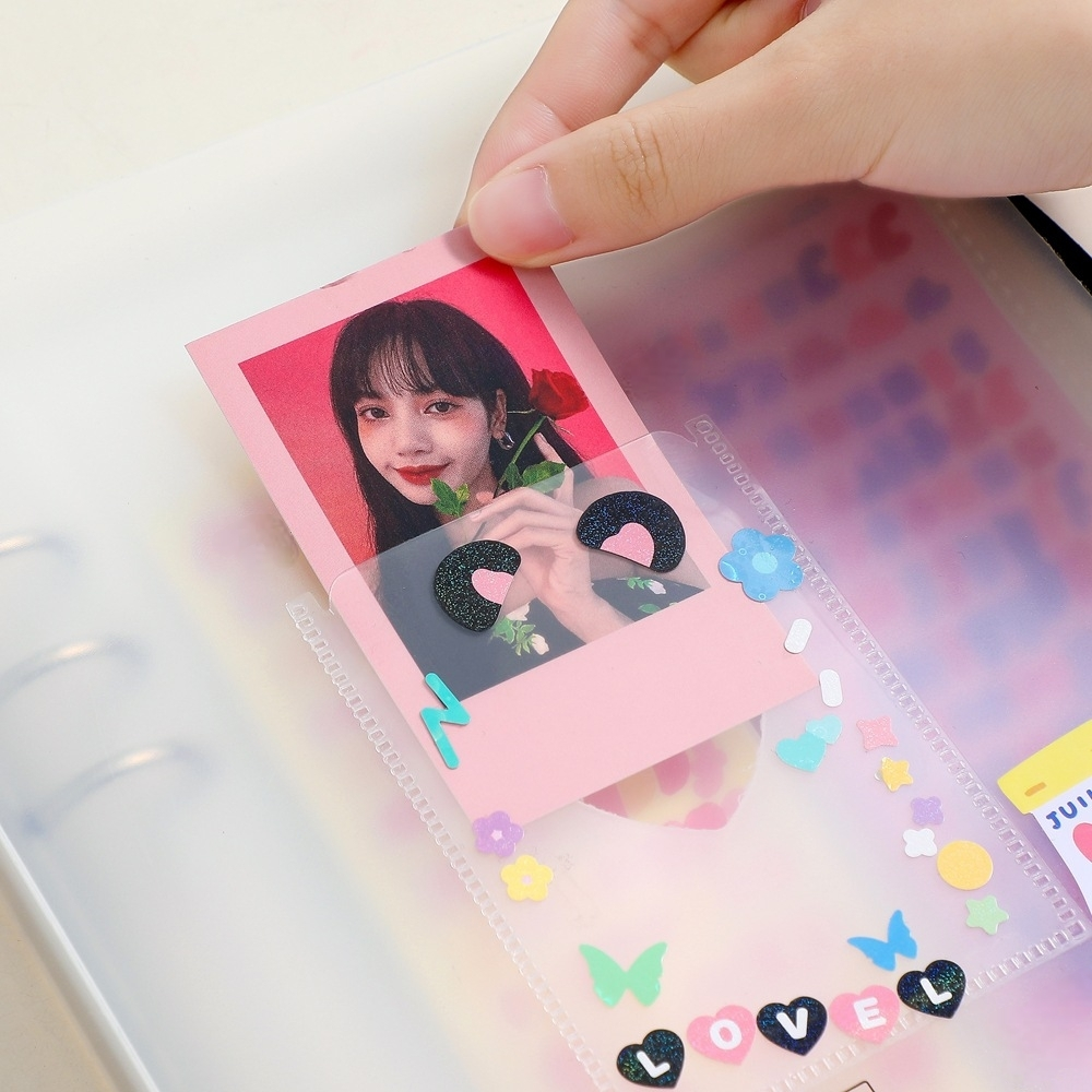 A5 BINDER + 10 DOUBLE-SIDED PLASTIC SHEETS WITH 8 POCKETS EACH