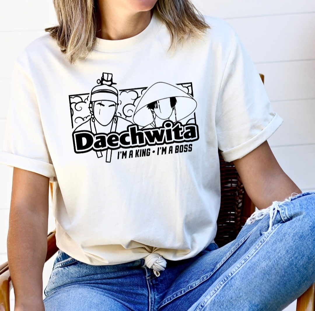 CAMISETA SUGA AGUST D DAECHWITA 100% ALGODÃO (preta e branca)