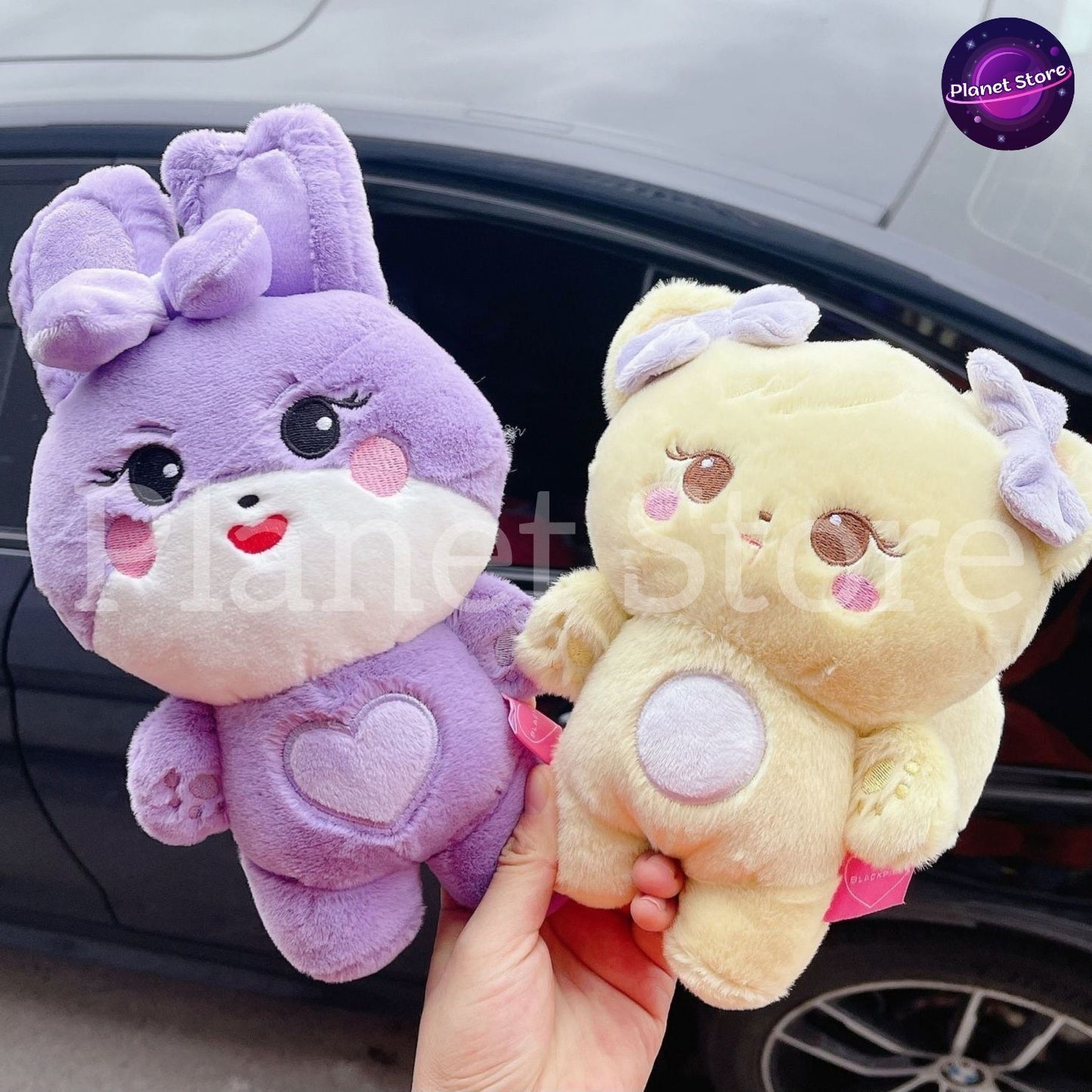 PELUCHE DE PERSONAJES DE LA GIRA DE BLACKPINK (25 cm)