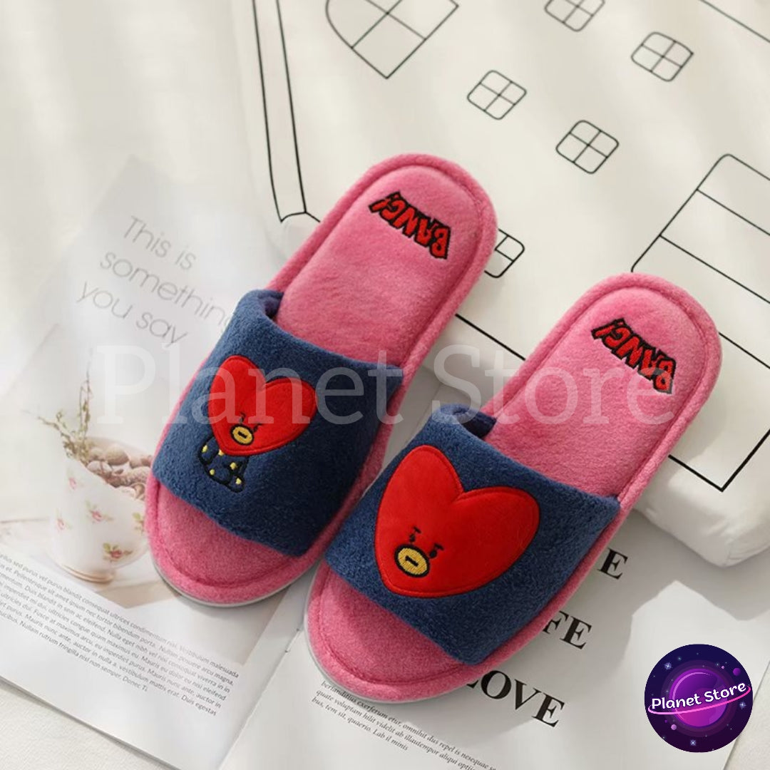PANTUFAS BT21 BORDADAS E PELUCIADAS