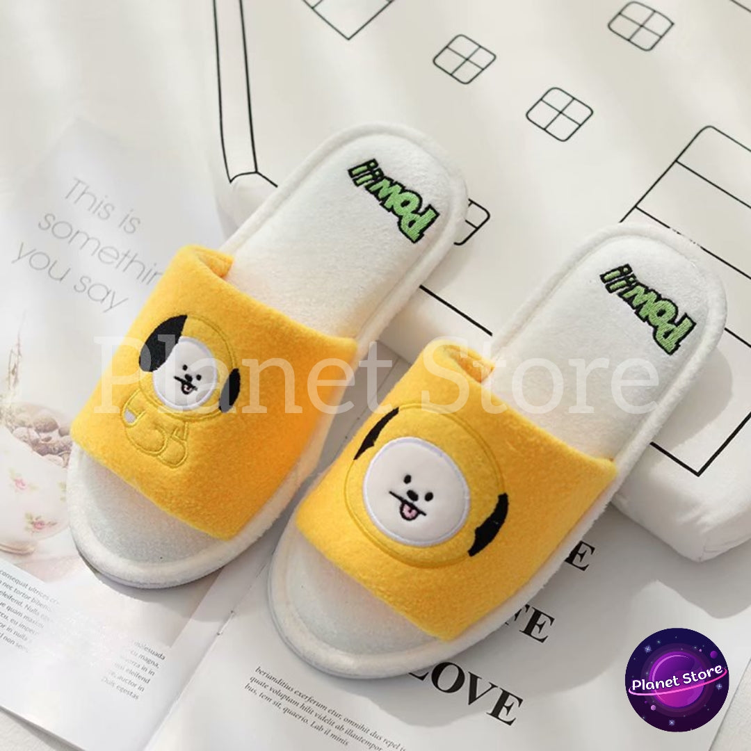 PANTUFAS BT21 BORDADAS E PELUCIADAS