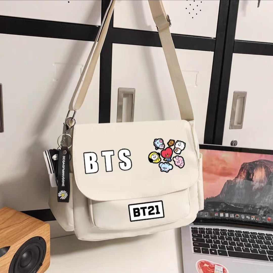 BOLSA BTS BT21 VÁRIOS MODELOS (preta e branca)