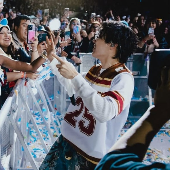 CAMISETAS JHOPE HOPE ON THE STAGE TOUR