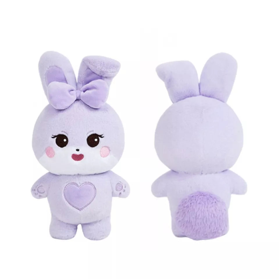 PELUCHE DE PERSONAJES DE LA GIRA DE BLACKPINK (25 cm)