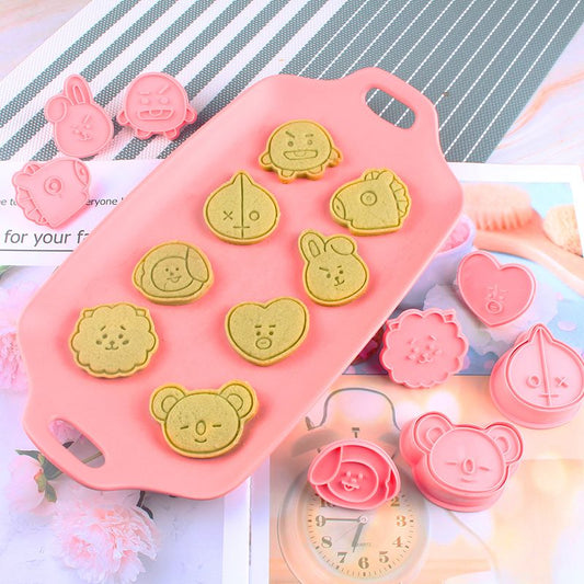 KIT CON 8 MOLDES PARA GALLETAS BT21 BTS