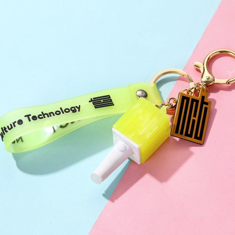 LIGHTSTICKS KEYCHAINS VARIOUS KPOP GROUPS