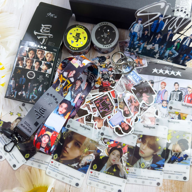 KIT STRAY KIDS 5 STAR COM 162 PÇS (CAIXA PRESENTEÁVEL C/ VÁRIOS ITENS!✨)