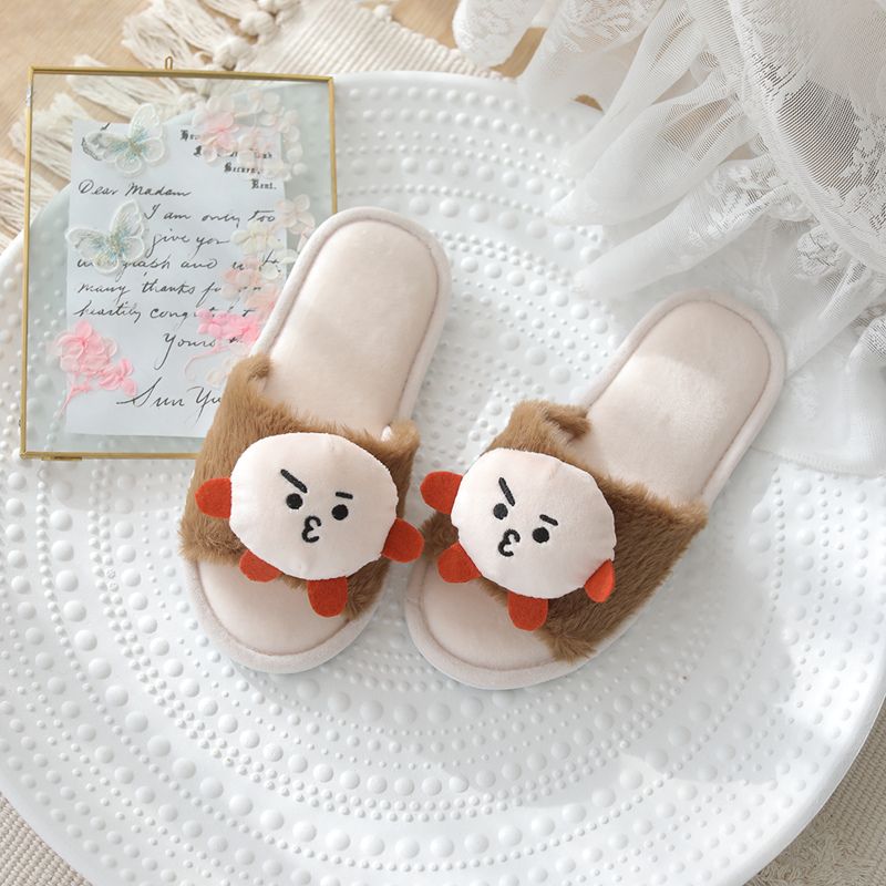 PANTUFAS BT21 BORDADAS E PELUCIADAS