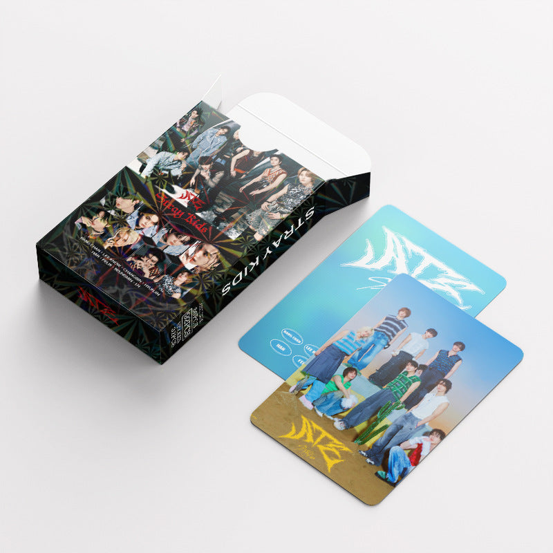 KITS DIVERSOS - STRAY KIDS 92 PÇS (60 PHOTOCARDS + 32 ADESIVOS)