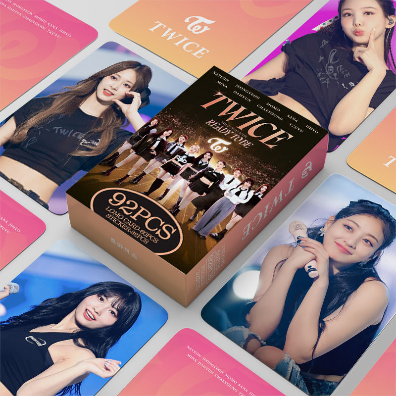 KIT TWICE READY TO BE - 92 PÇS (60 PHOTOCARDS + 32 ADESIVOS)