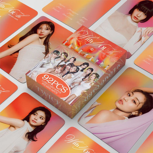 KIT TWICE WITH YOU - 92 PÇS (60 PHOTOCARDS + 32 ADESIVOS)