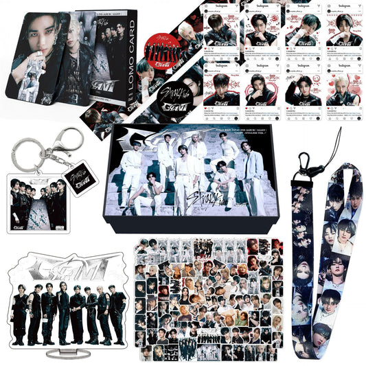 KIT STRAY KIDS GIANT COM 165 PÇS (CAIXA PRESENTEÁVEL C/ VÁRIOS ITENS!✨)