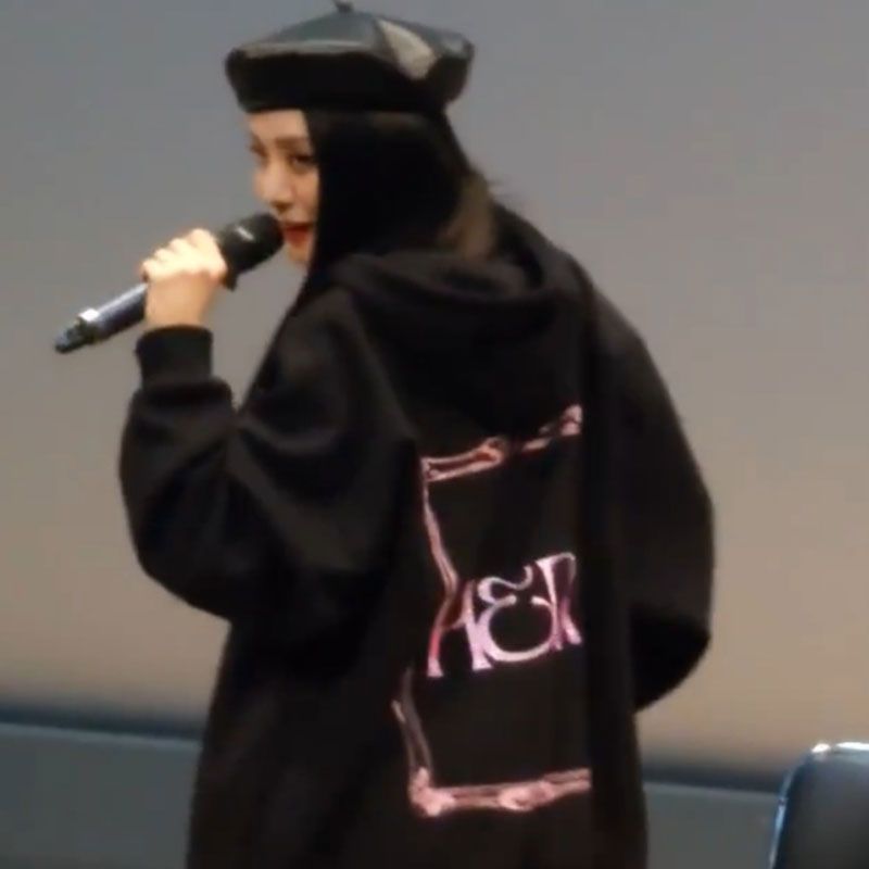 SUDADERA MINNIE (G)I-DLE 2025 - ELLA