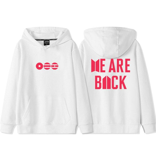MOLETOM BTS "WE ARE BACK" (preto e branco)