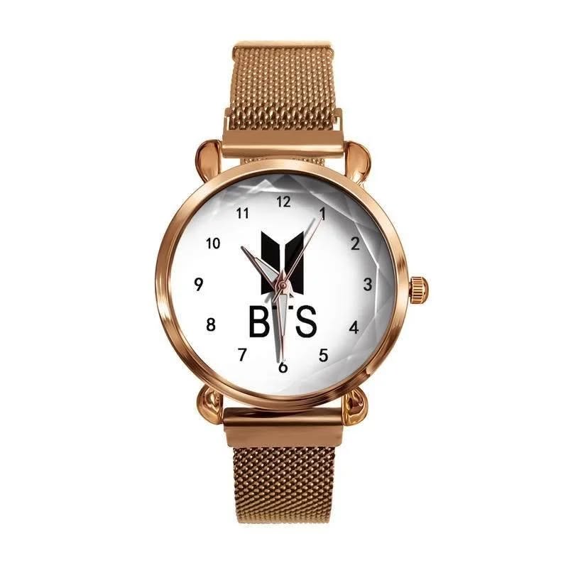 RELÓGIOS BTS C/ PULSEIRA EM AÇO INOX - VÁRIOS MODELOS!✨