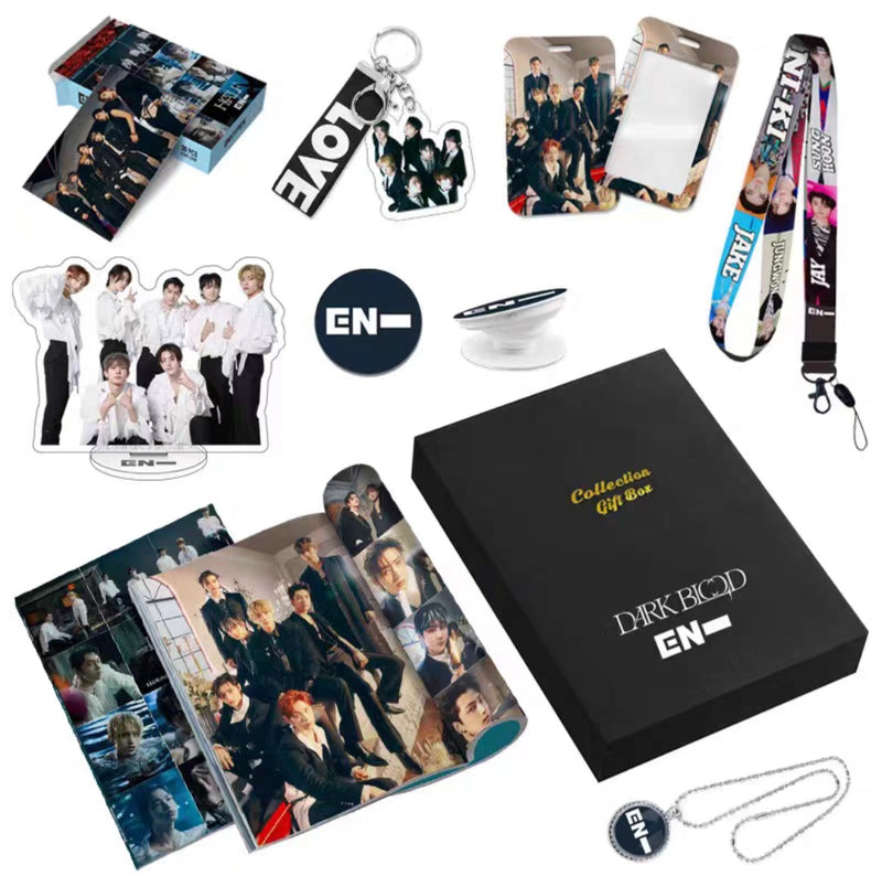 KIT C/ PHOTOBOOK, PHOTOCARDS, COLAR, POP SOCKET E + ITENS (VÁRIOS GRUPOS!✨)