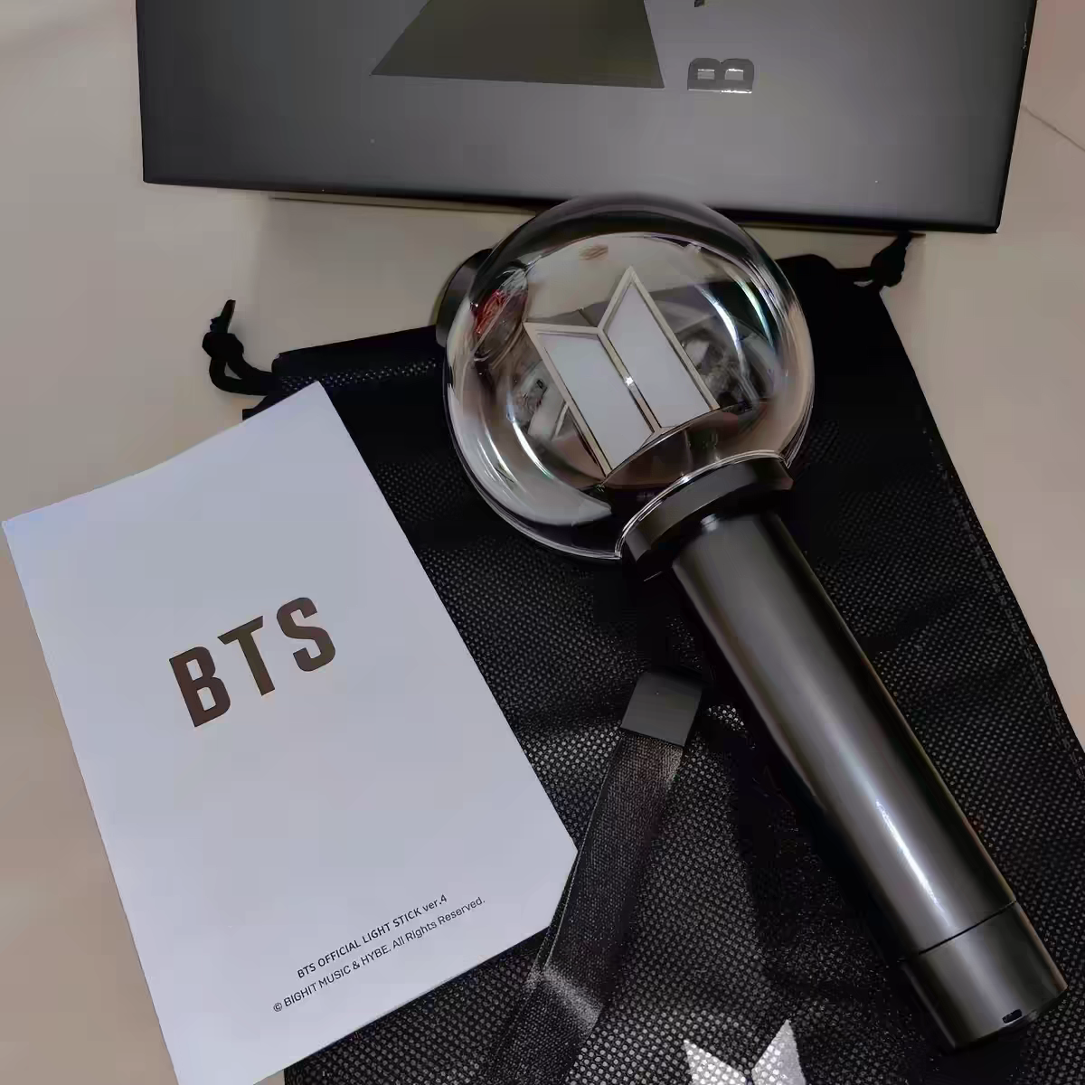 BTS ARMYBOMB  - LIGHTSTICK COM PHOTOCARDS VERSÃO 4
