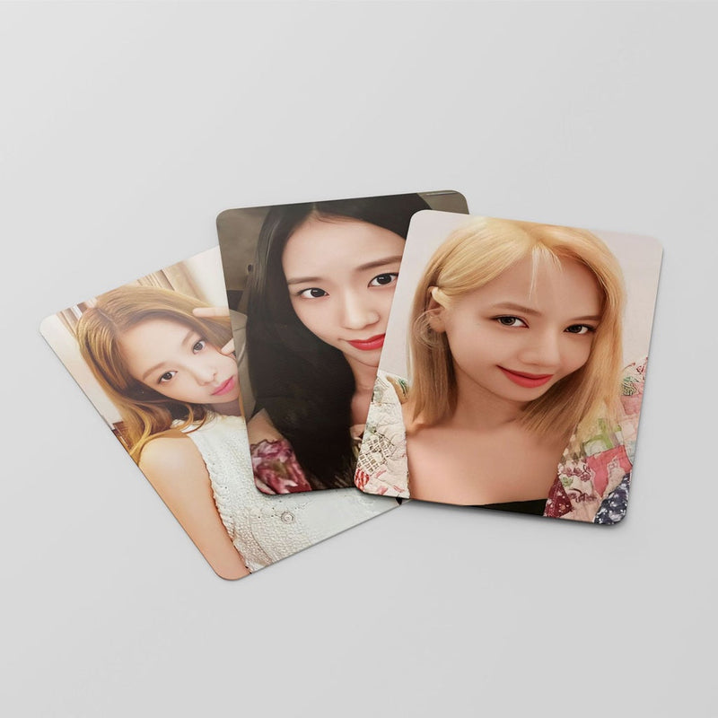 KIT CON 55 FOTOTARJETAS BLACKPINK BORN PINK